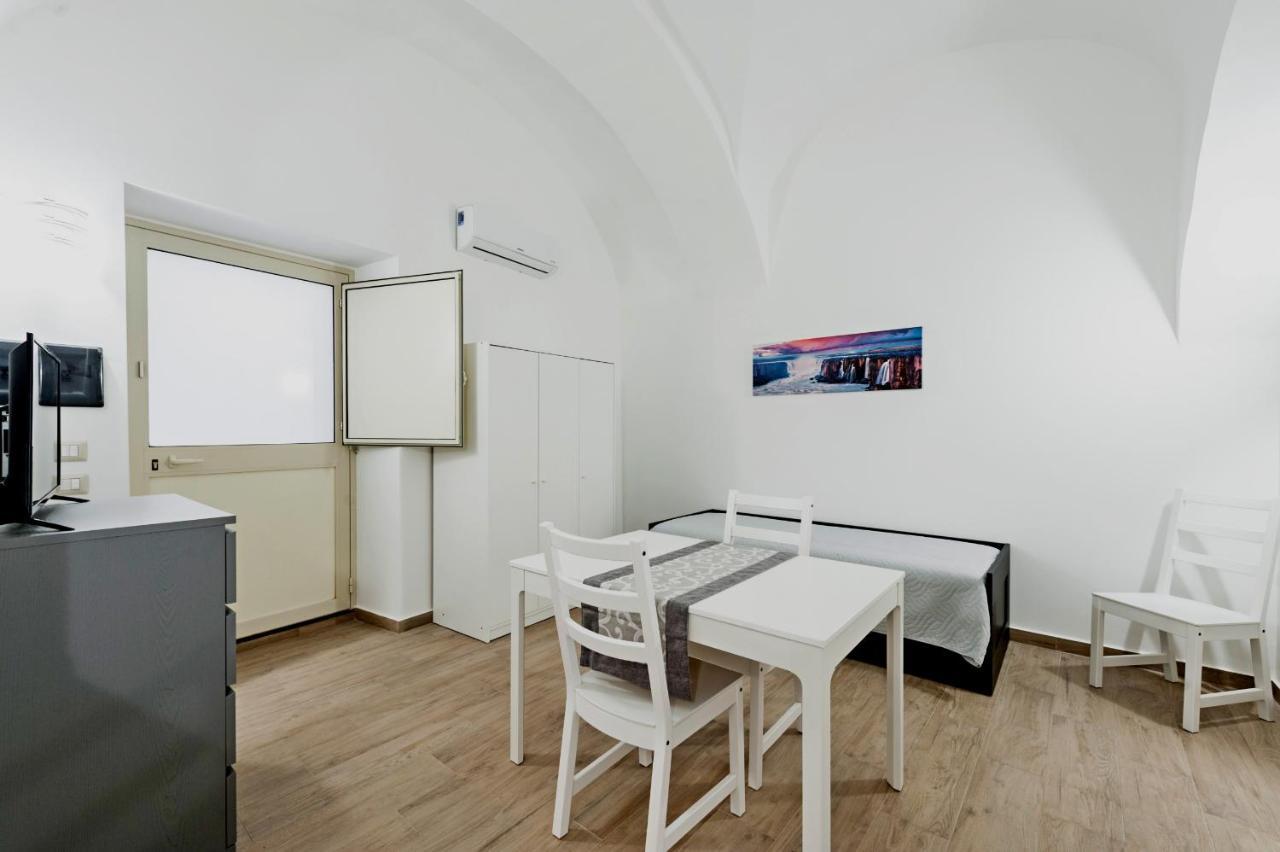 Trinita' 57 Apartments By Wonderful Italy Katánie Exteriér fotografie